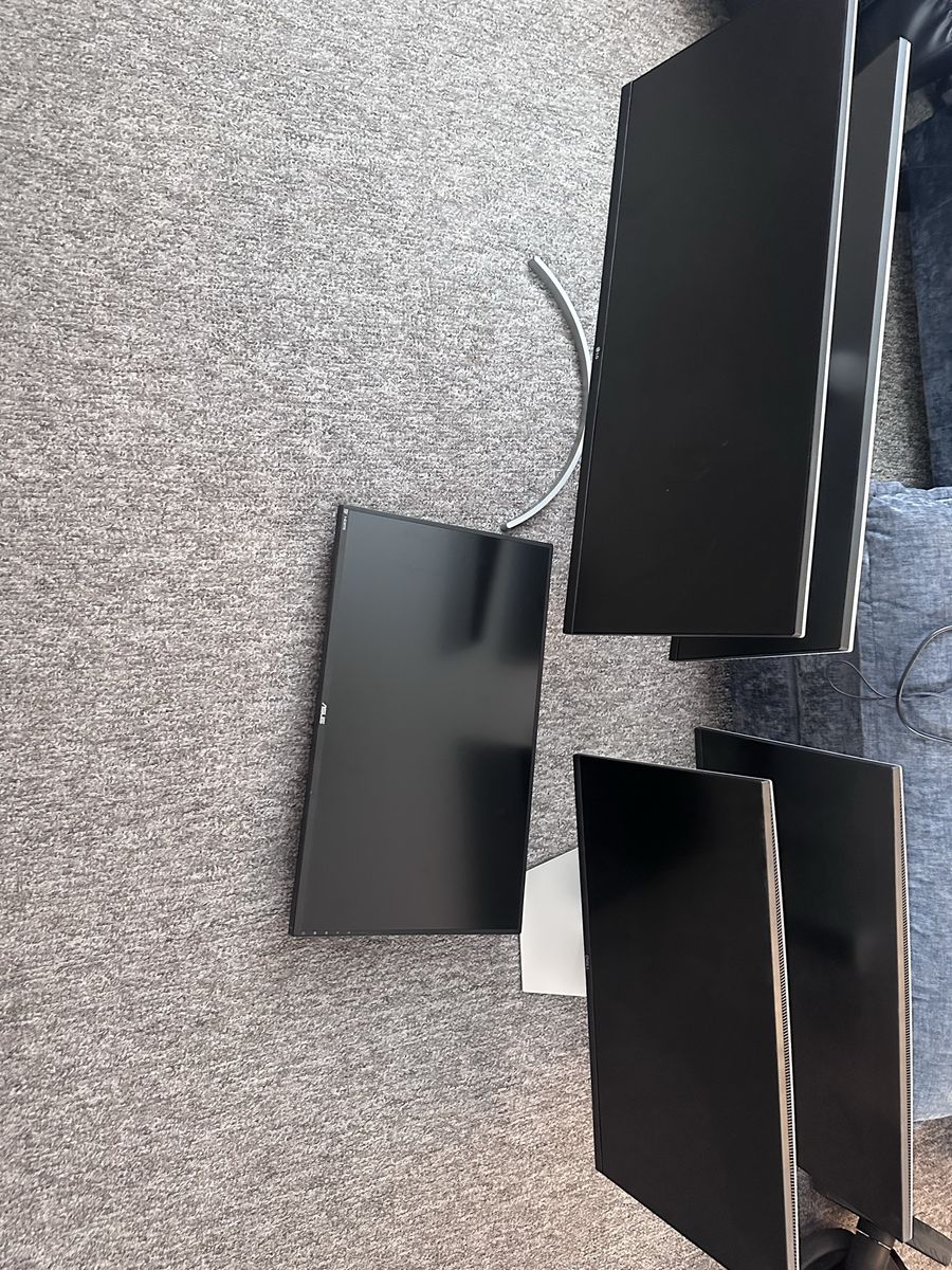 COMPUTER MONITORS FOR SALE