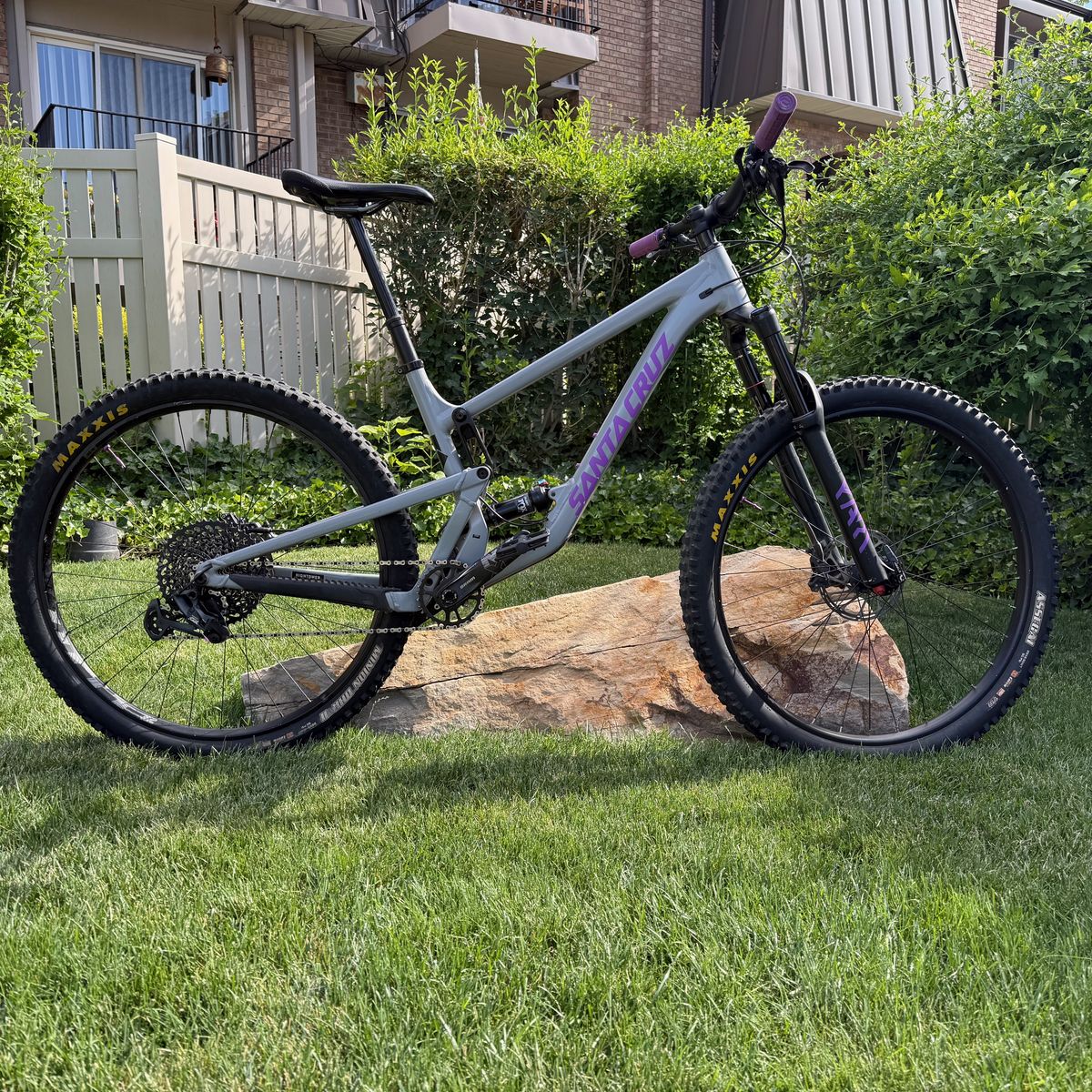 Santa Cruz Hightower Size L