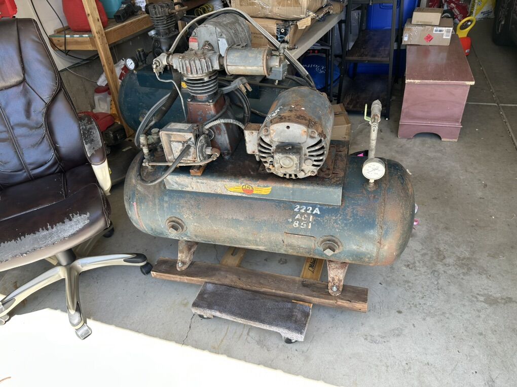 Air Compressor 30 gallon