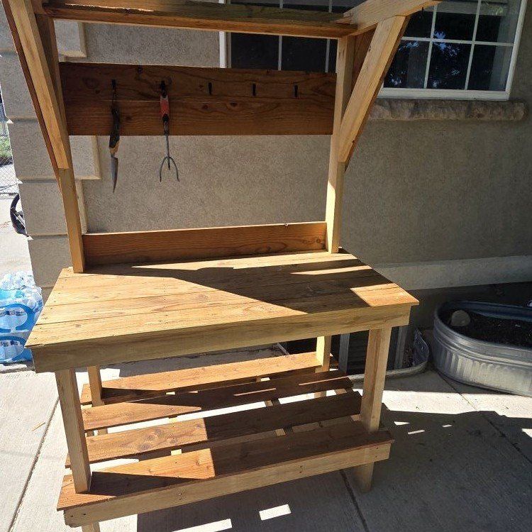 Cedar plant potting and repotting table