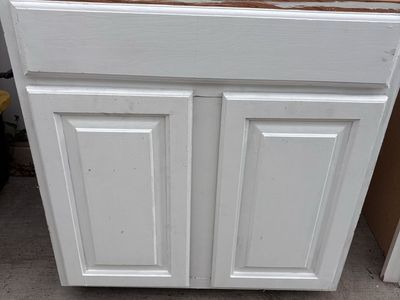 Bathroom Vanity W/ Bottom Pull Out Storage Drawer