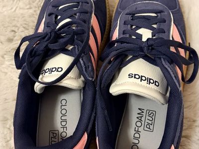 Adidas Women's Cloudfoam Plus Navy & Pink Suede Sneakers Size 7.5