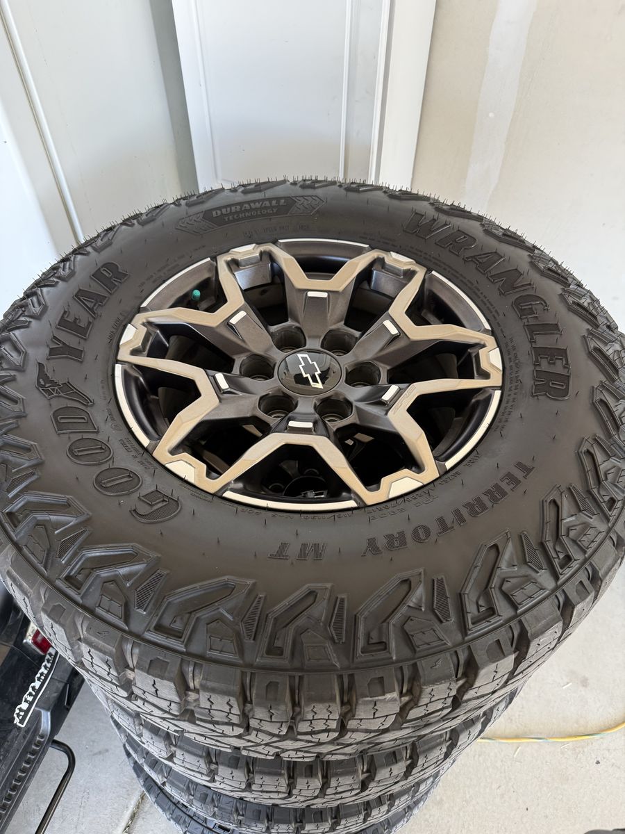 Chevy ZR2 wheels and tires