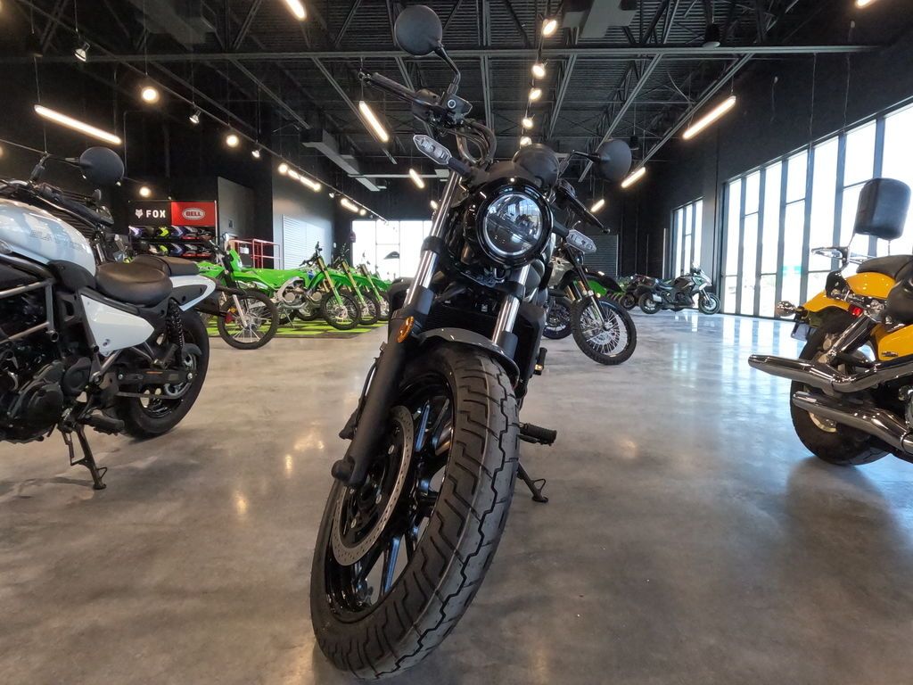2024 Kawasaki Eliminator® ABS Pearl Robotic White