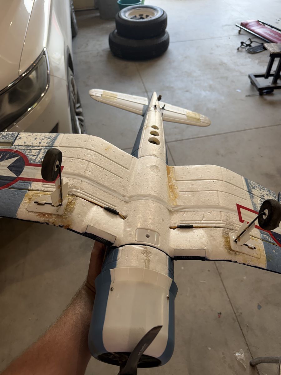 Main image 3