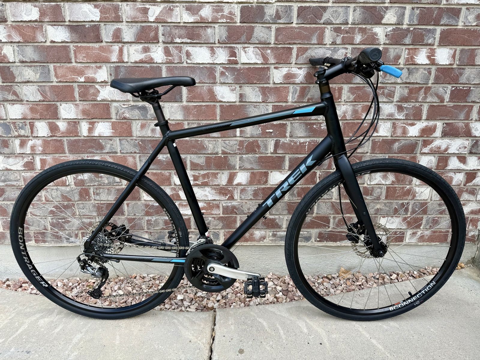 Upgraded XL 2019 Trek FX 2 Hybrid Commuter Gravel Bike