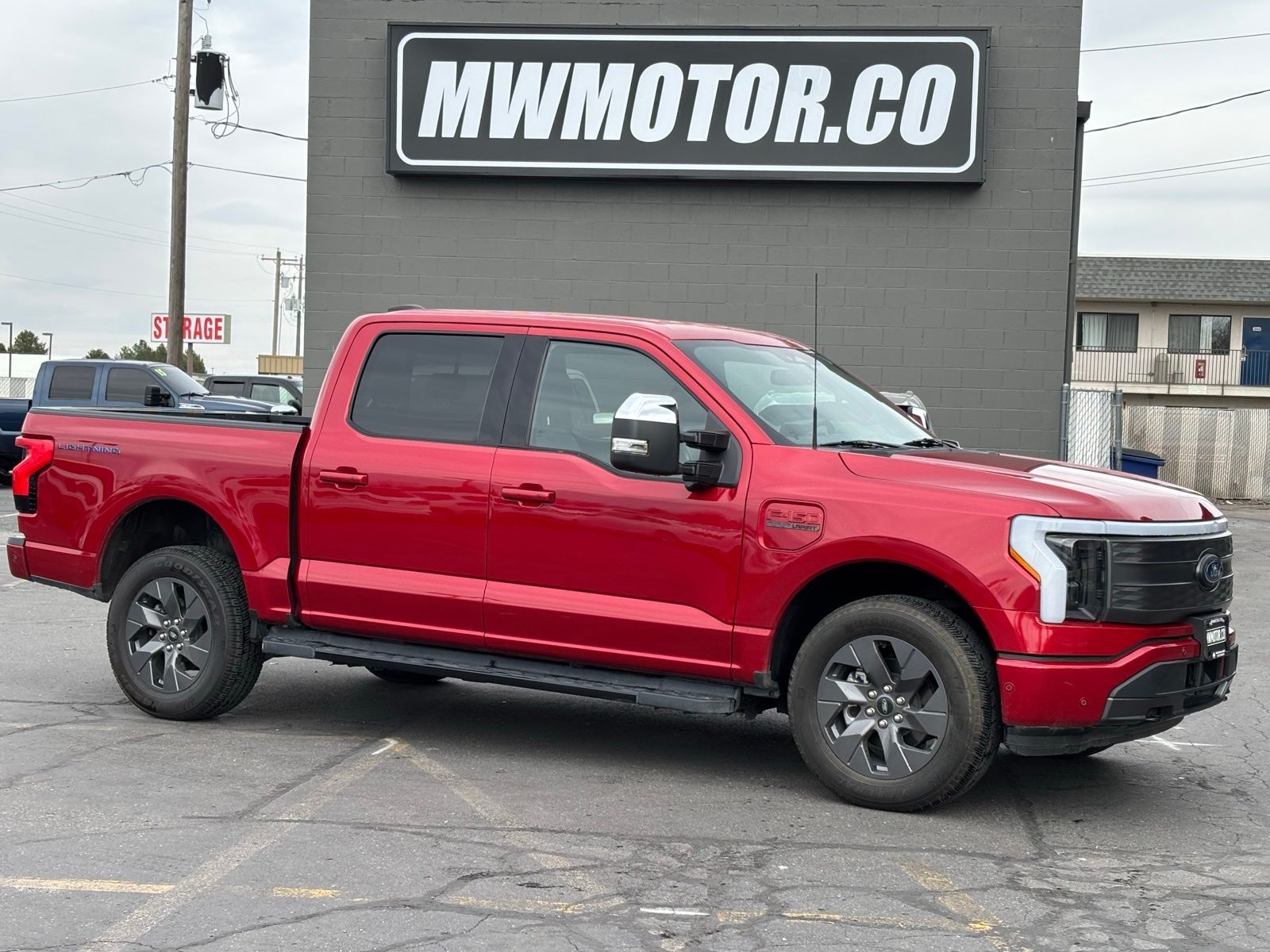 2022 Ford F-150 Lightning Lariat