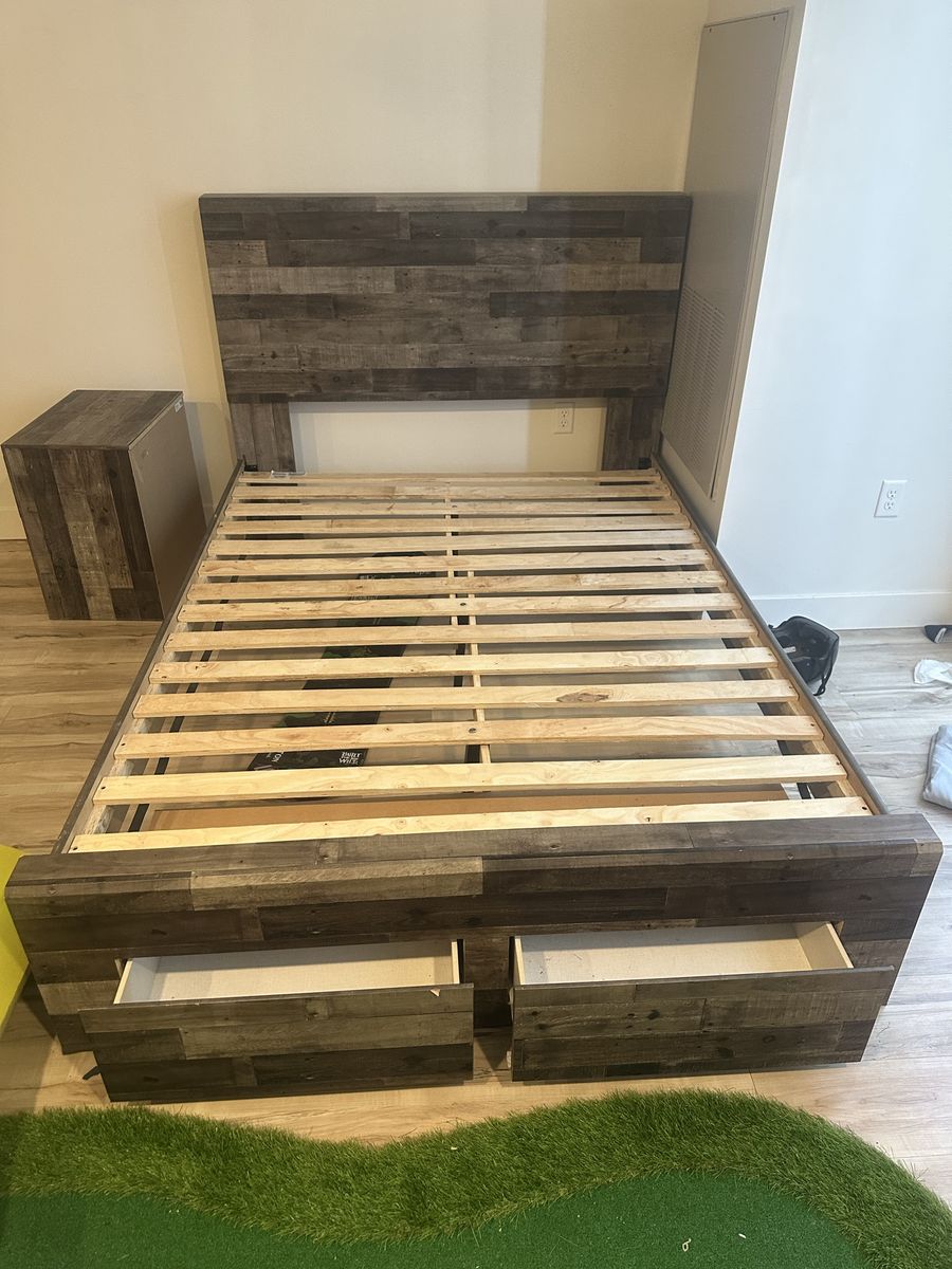 Queen Size Wooden Bed Frame with Headboard and Built-in Storage Drawers