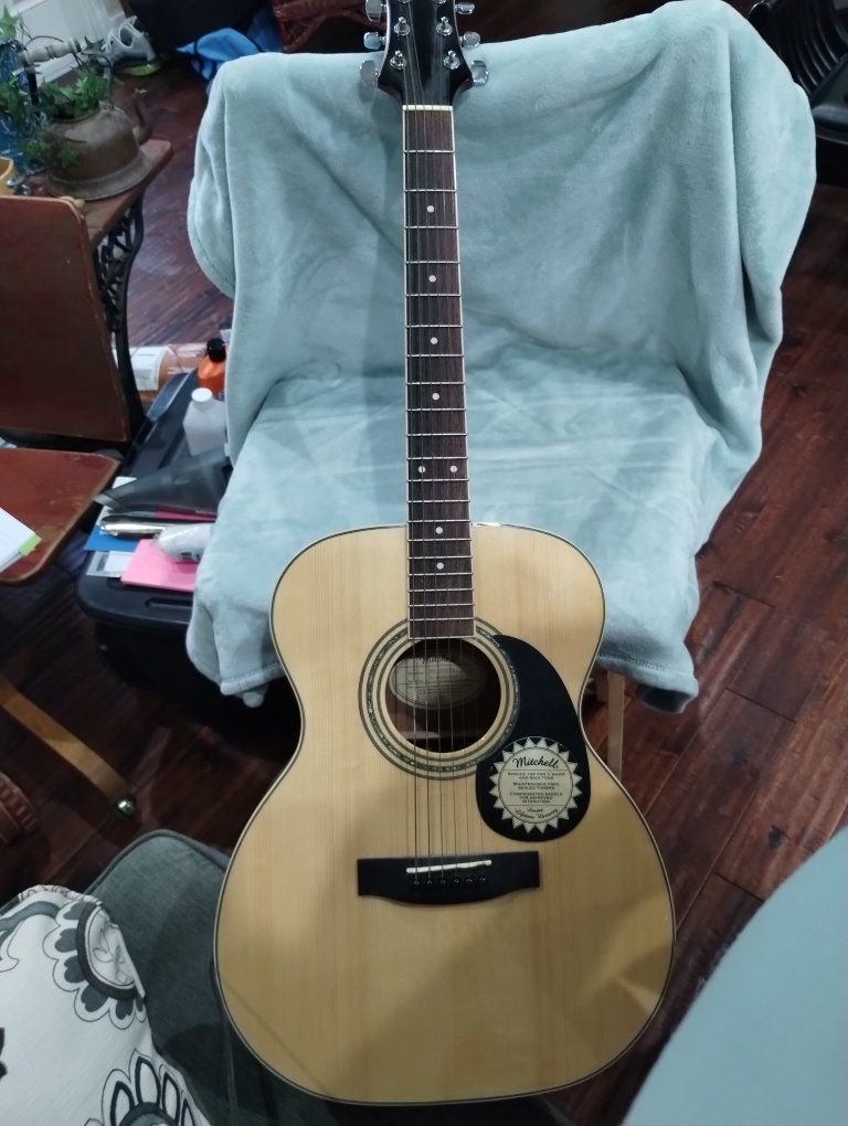 Mitchell MD100 Dreadnought Acoustic Guitar - Natural Spruce Top, Excellent Condition
