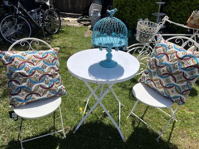 Beautiful foldable small patio set