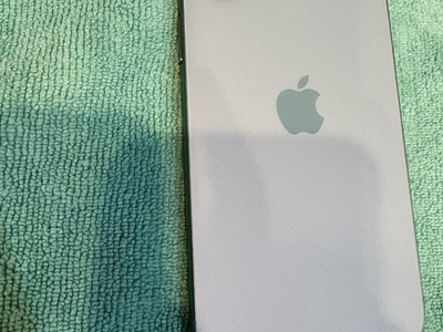 iPhone 16 plus teal
