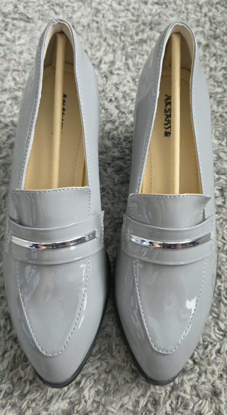 Brand New Women's AK SKATE Grey Patent Leather Loafers - US Size 8.5 with 2.5" Heel