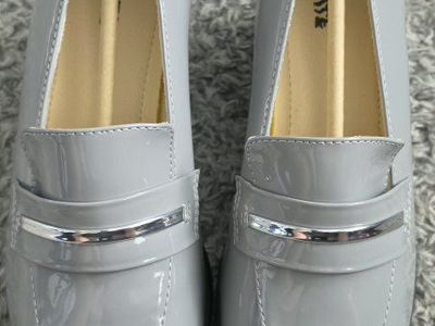 Brand New Women's AK SKATE Grey Patent Leather Loafers - US Size 8.5 with 2.5" Heel