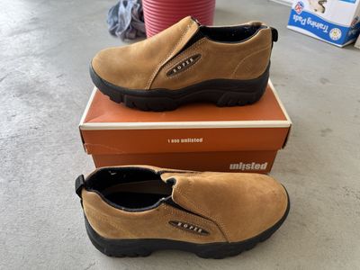 Roper Performance Size 8 womens