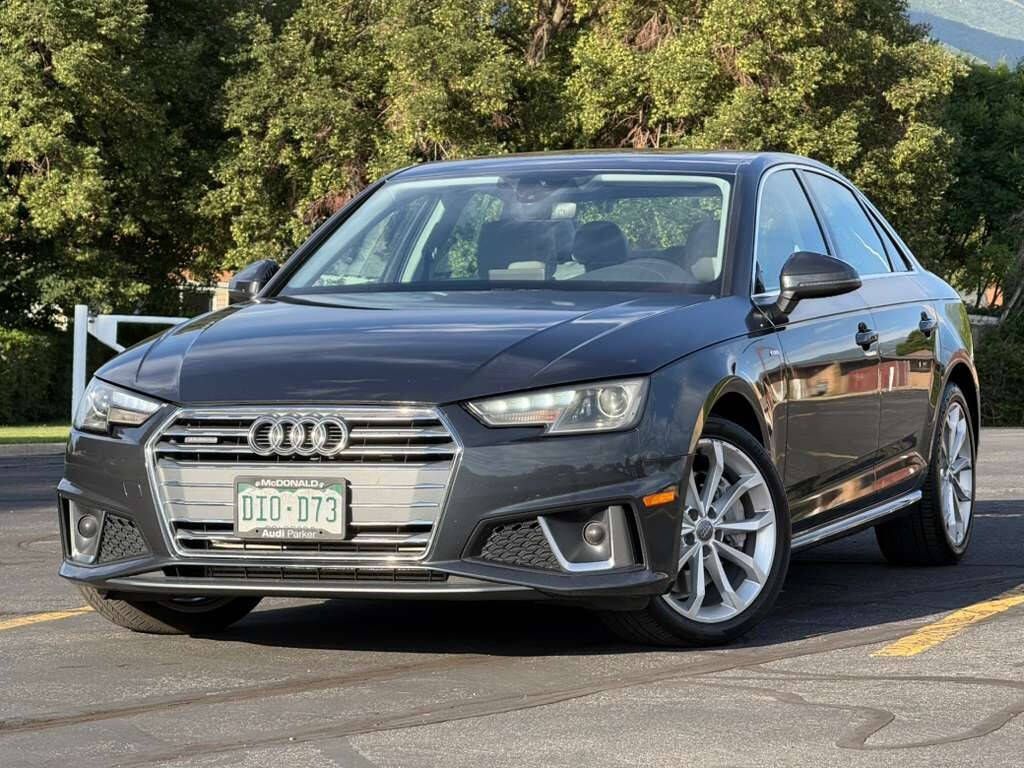 2019 Audi A4 quattro Premium 45 TFSI