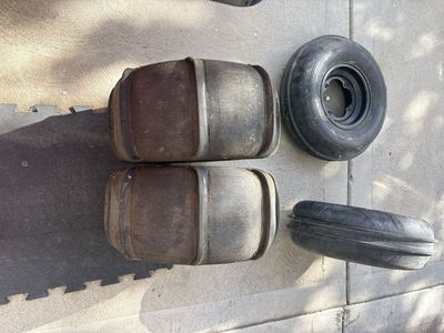 Paddle tires