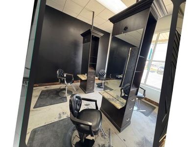 2 double sided hair stations!