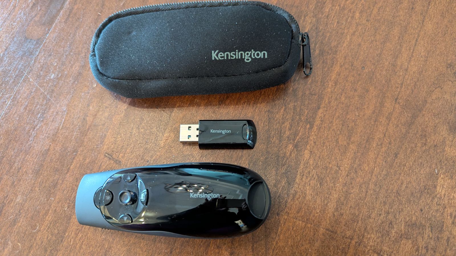 Kensington Expert Wireless Presenter with Red Laser Pointer