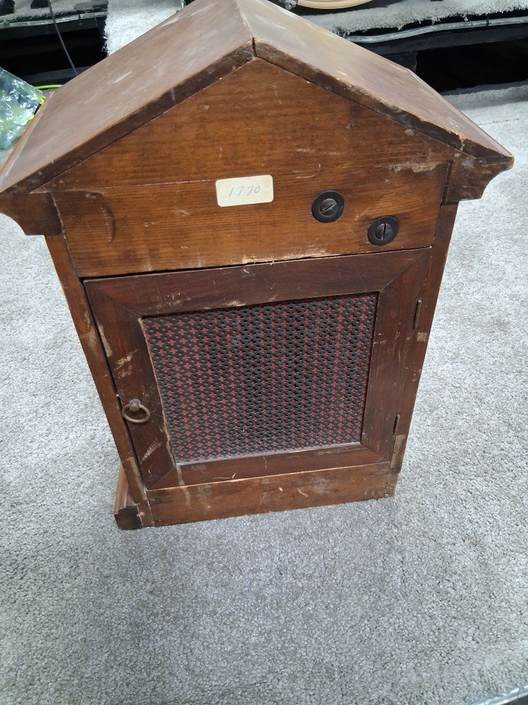 Main image 3