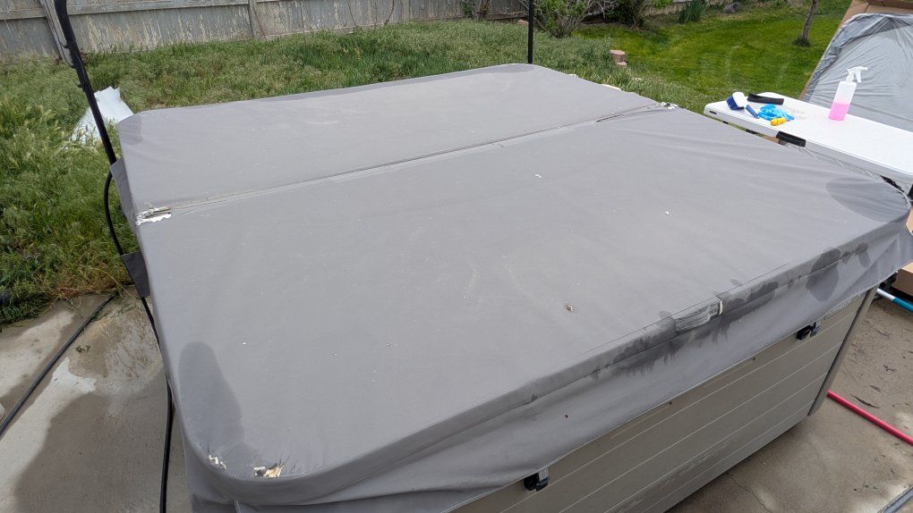 Hot tub cover