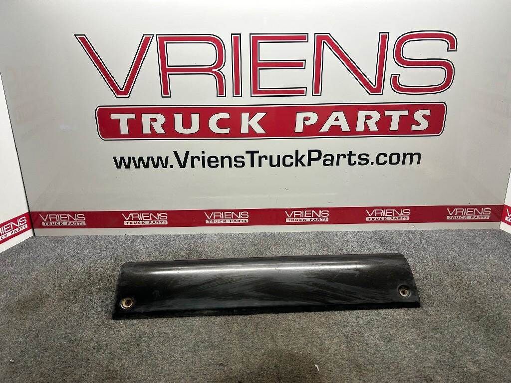 N33-6007 RIGHT/PASSENGER UNDER DOOR PANEL