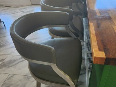 (4) grey bar stools chairs 26" seat height