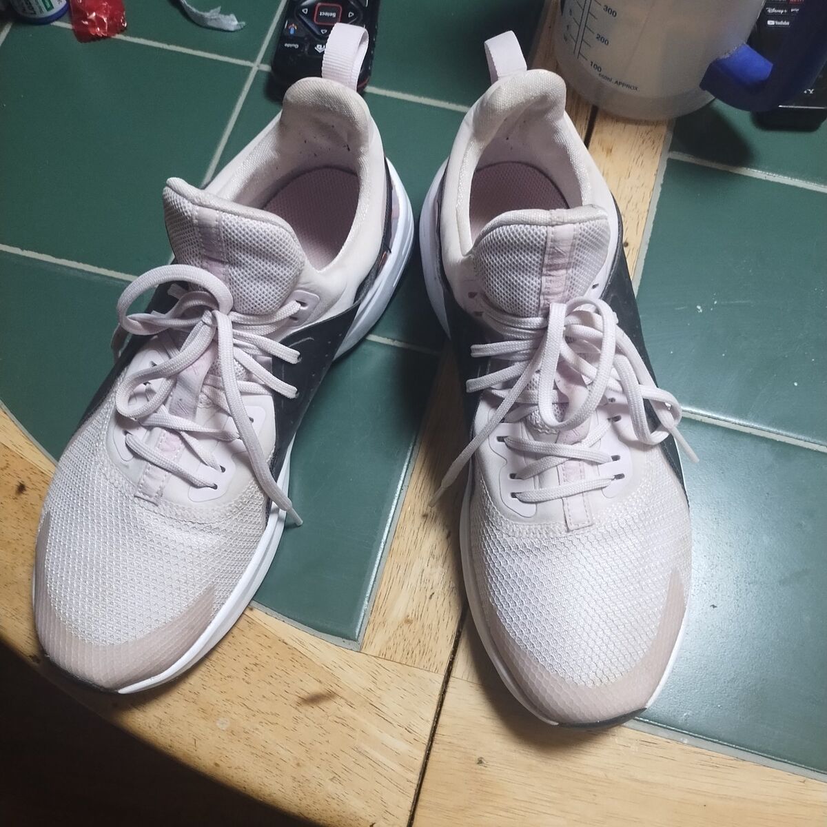 Nike Air Max Size 9.5