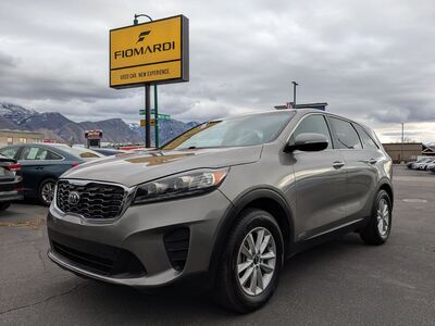 2019 KIA SORENTO LX V6