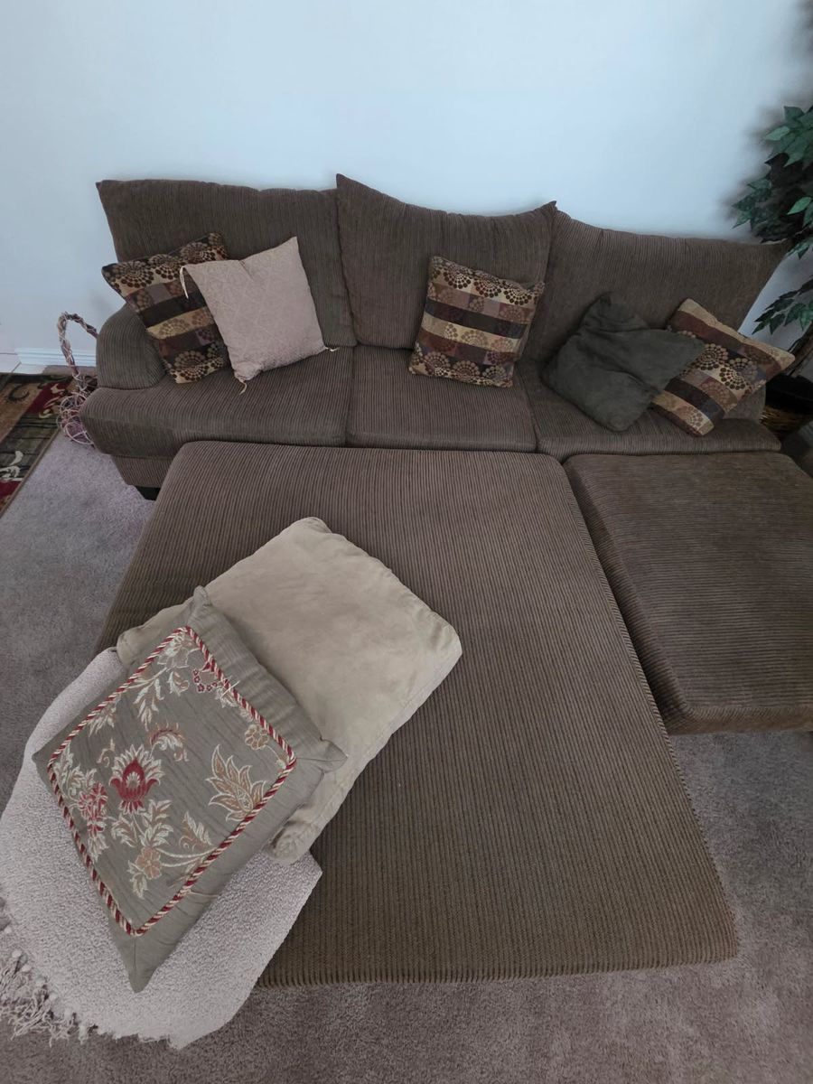 Main image 4