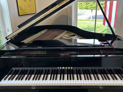 Gorgeous G2 Yamaha Grand Free Delivery & Tuning