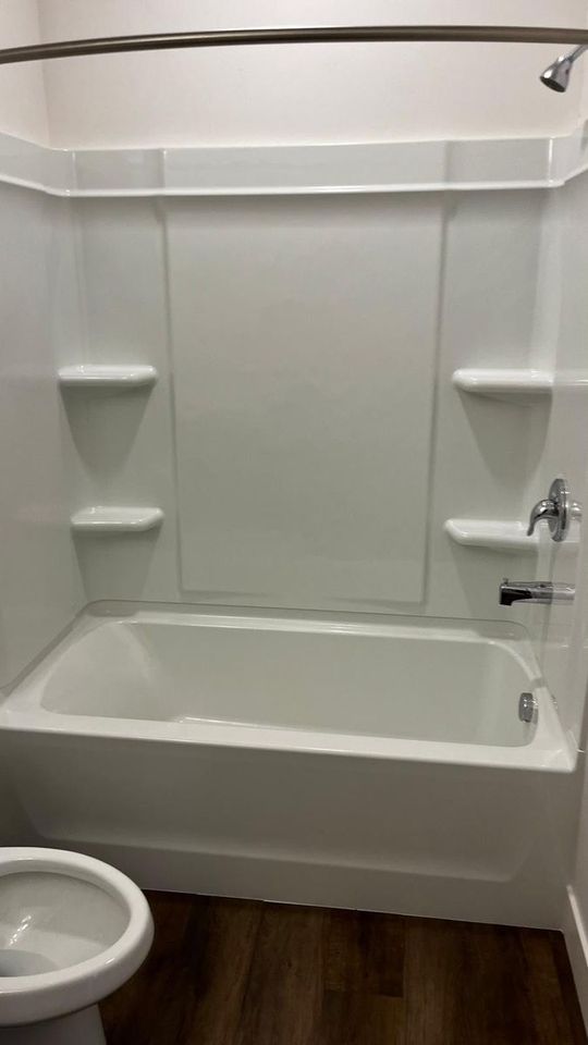 Main image 7