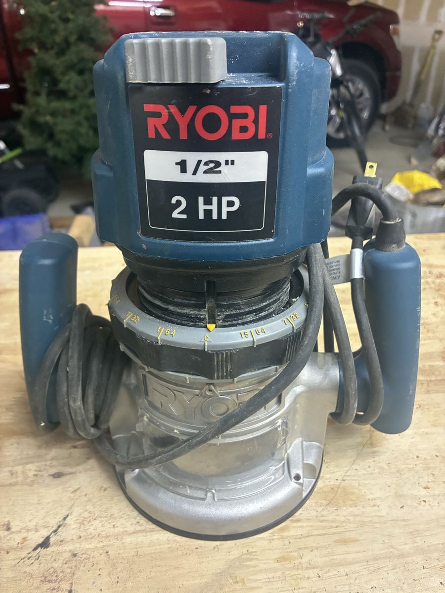 RYOBI R180 2 HP 1/2" Fixed-Base Router - 120V 25,000 RPM
