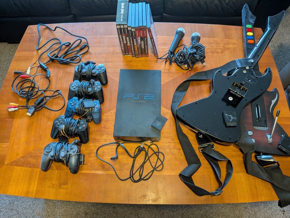 PS2: PlayStation 2 with games and accessories