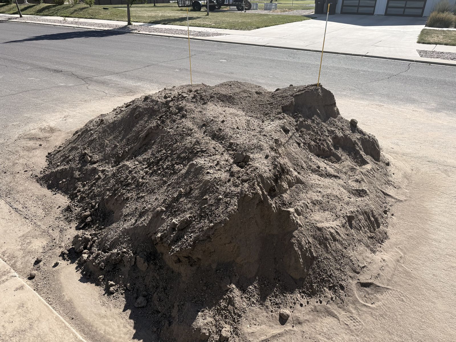 Screened Top Soil (2 cubic yards)