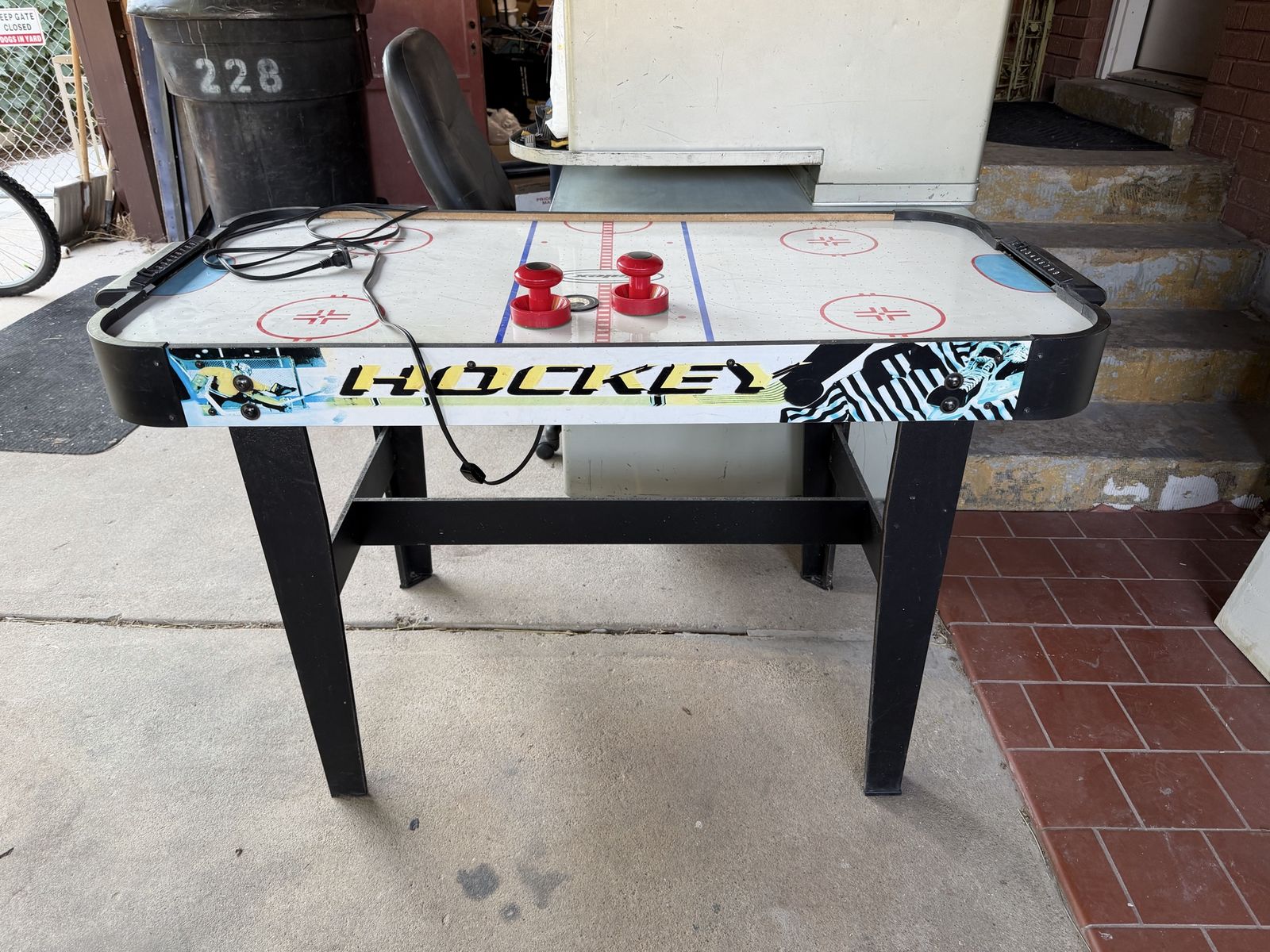 Air Hockey Table