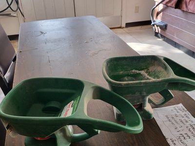 seed spreaders