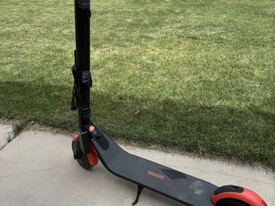 Ninebot Kickscooter E2 Electric Scooter Black/Red