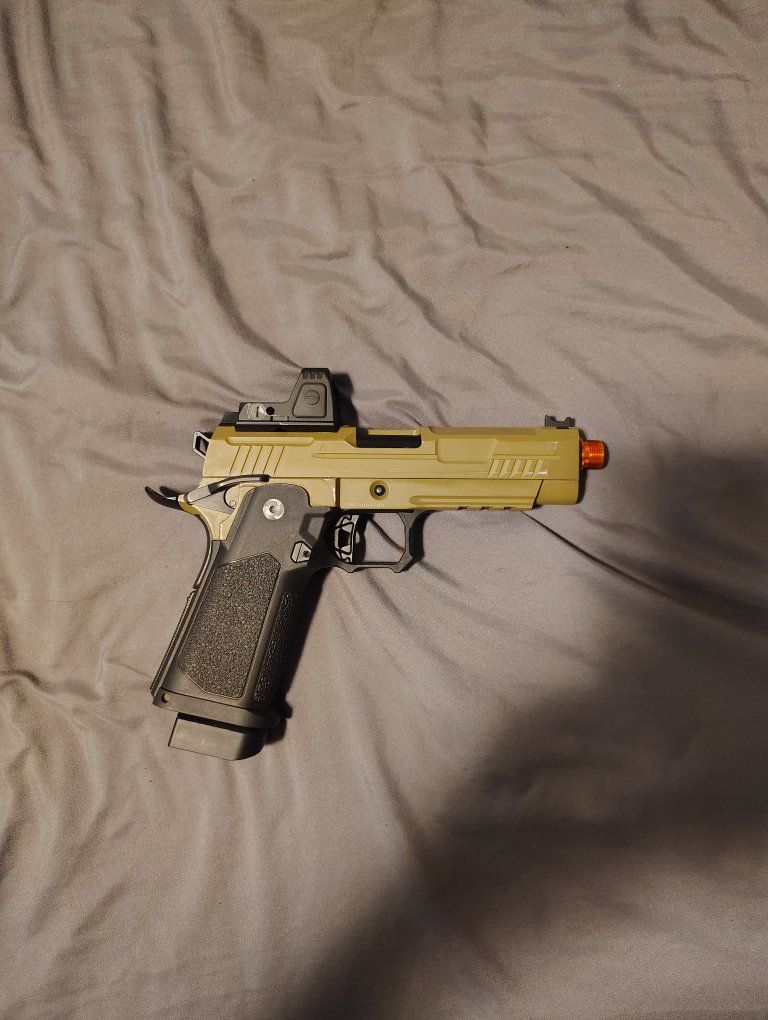Arcturus Tactical Airsoft Pistol with Red Dot Sight - Tan/Black