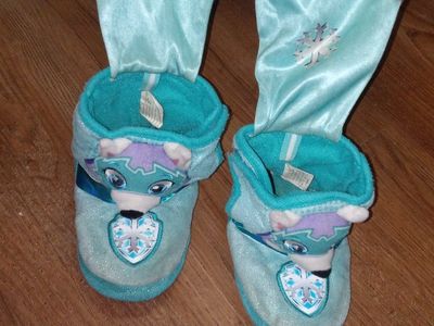 PAW Patrol Everest Girls Plush Slipper Boots Size 7-8 Kids