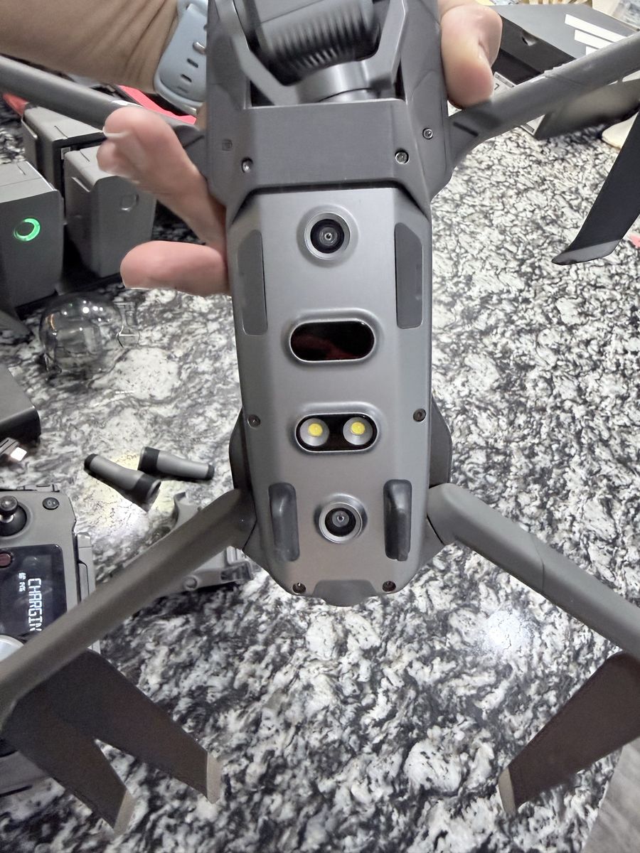 Main image 7