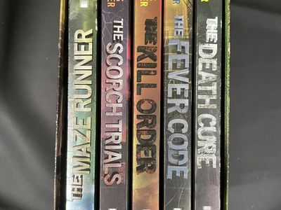 Full Maze Runner Book Set