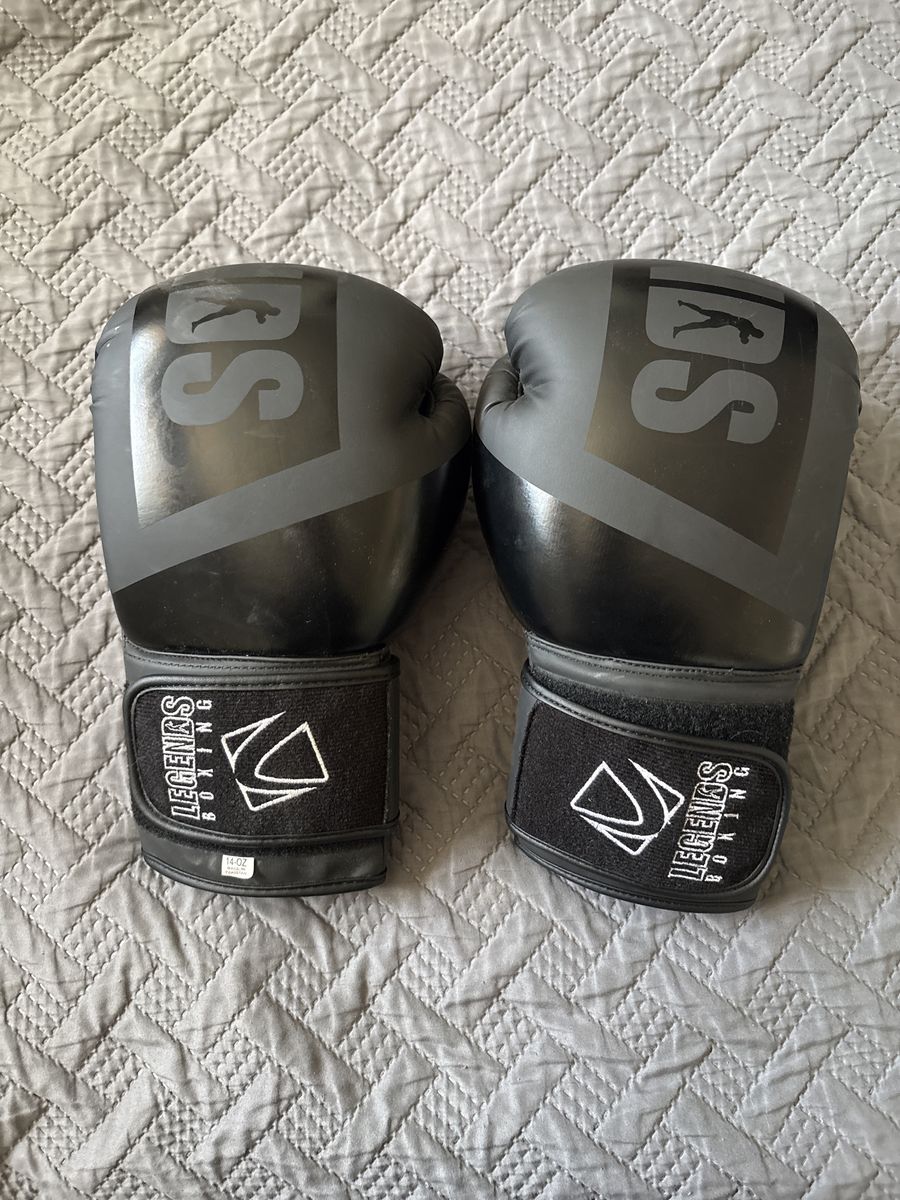Legends Boxing Training Gloves - Black 14oz (Used, Great Condition)