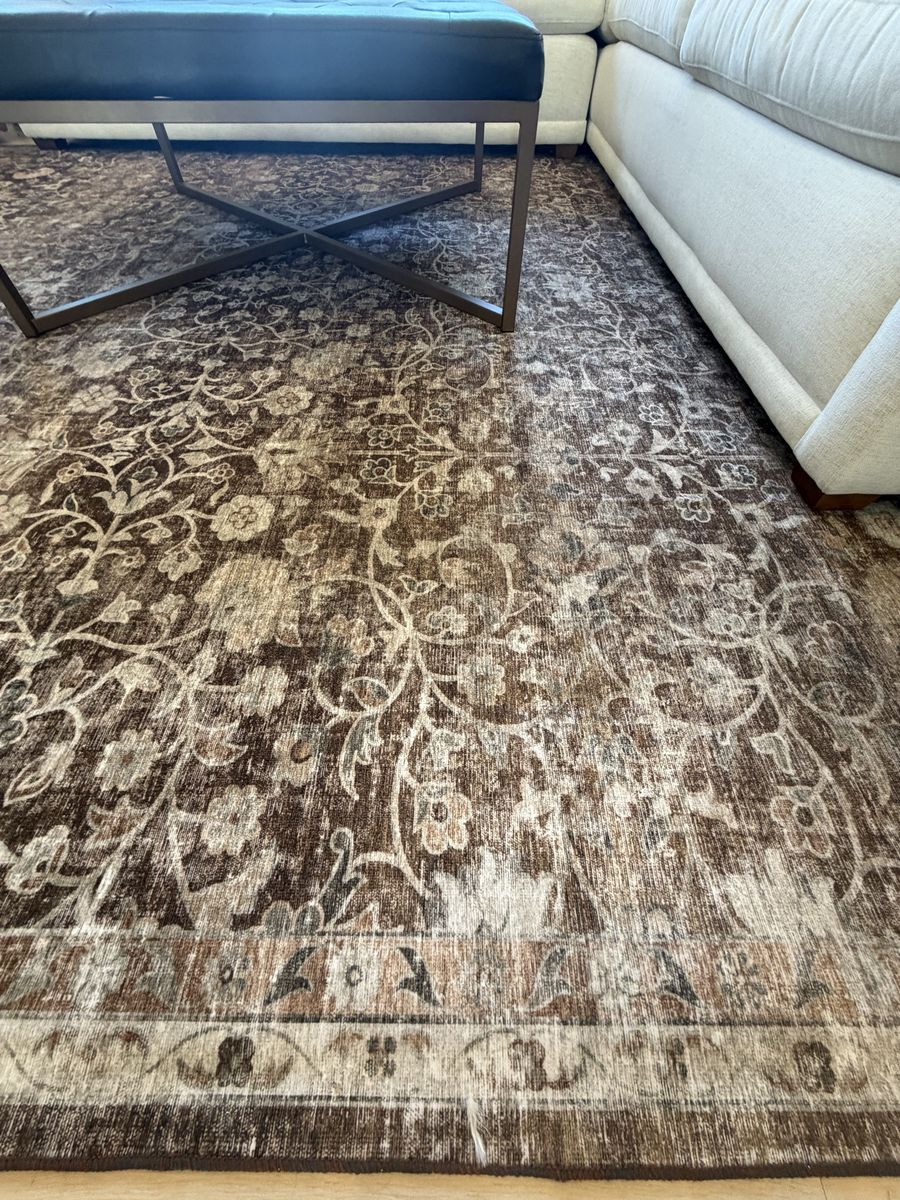 Rug / Large Gamily Room Rug