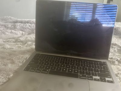 Apple MacBook Pro 13" (Intel i5, 16GB RAM, 256GB SSD) with Touch Bar