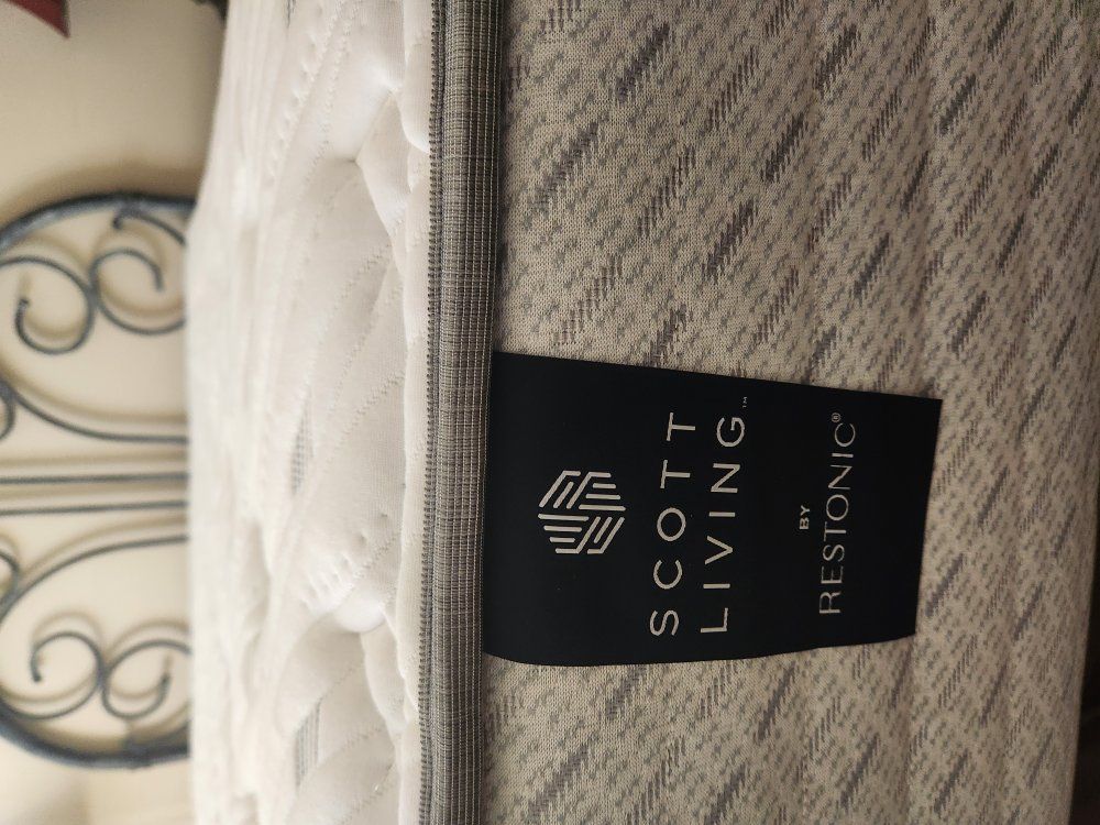 lightly used Queen mattress , St.George area