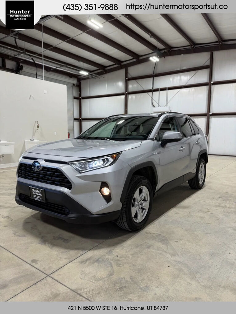 2020 Toyota RAV4 Hybrid XLE