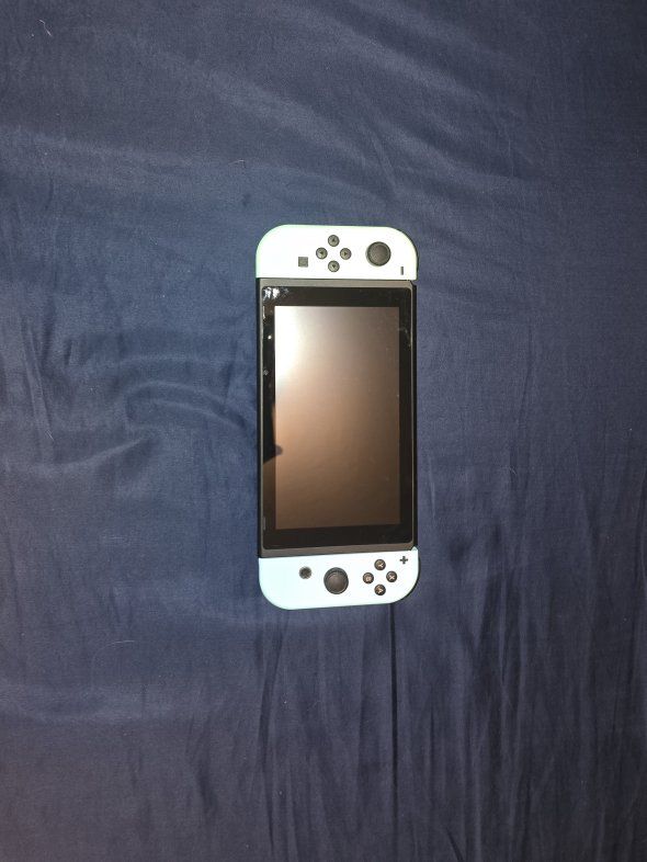 Main image 8
