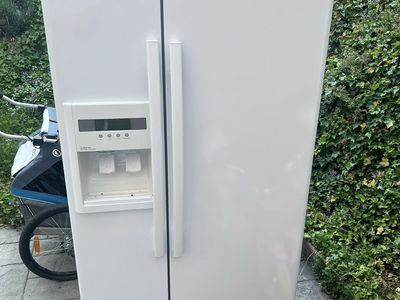 Whirlpool White Side-by-Side Refrigerator with Ice Maker & Water Dispenser