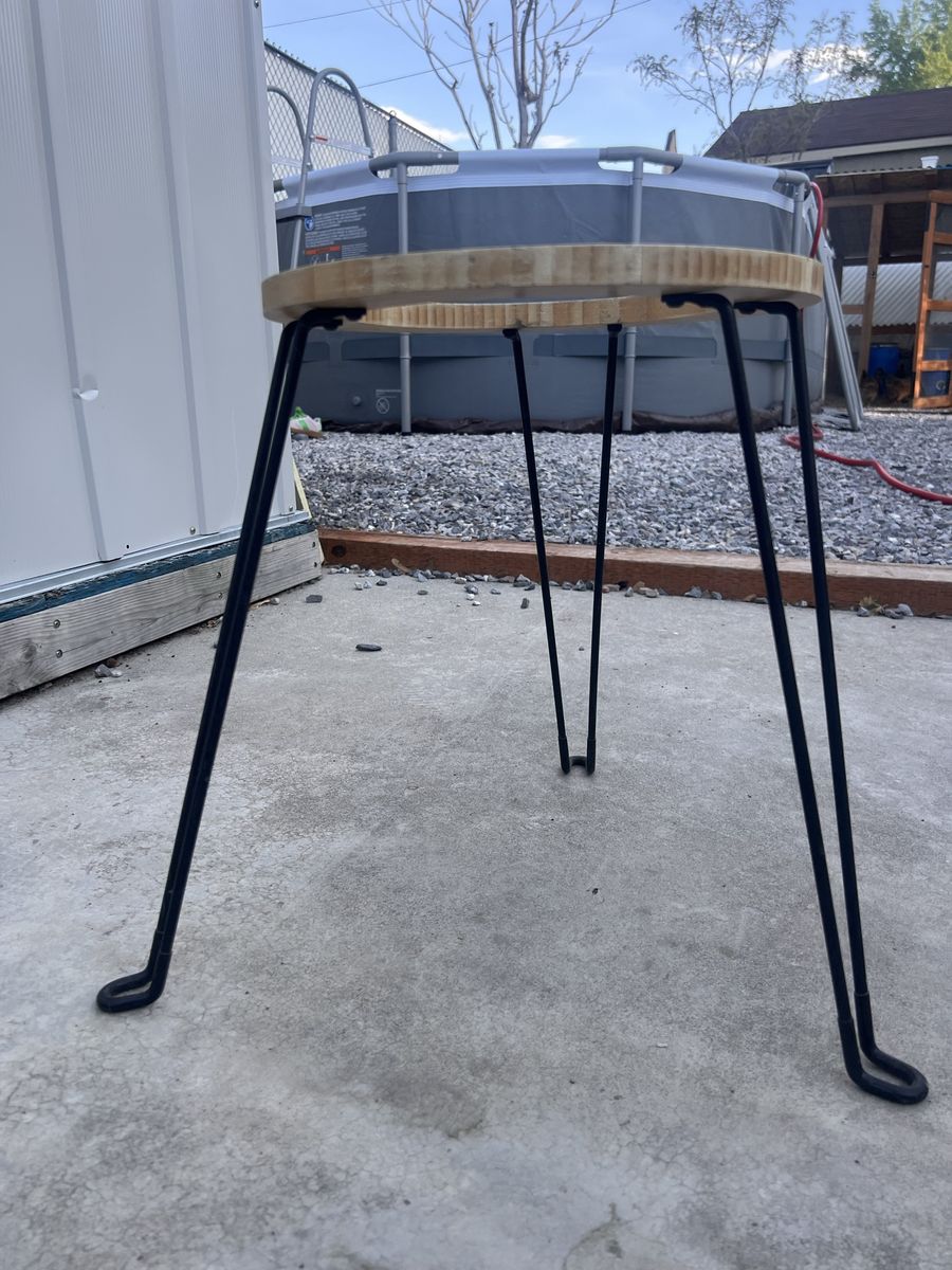 Dog food bowl stands