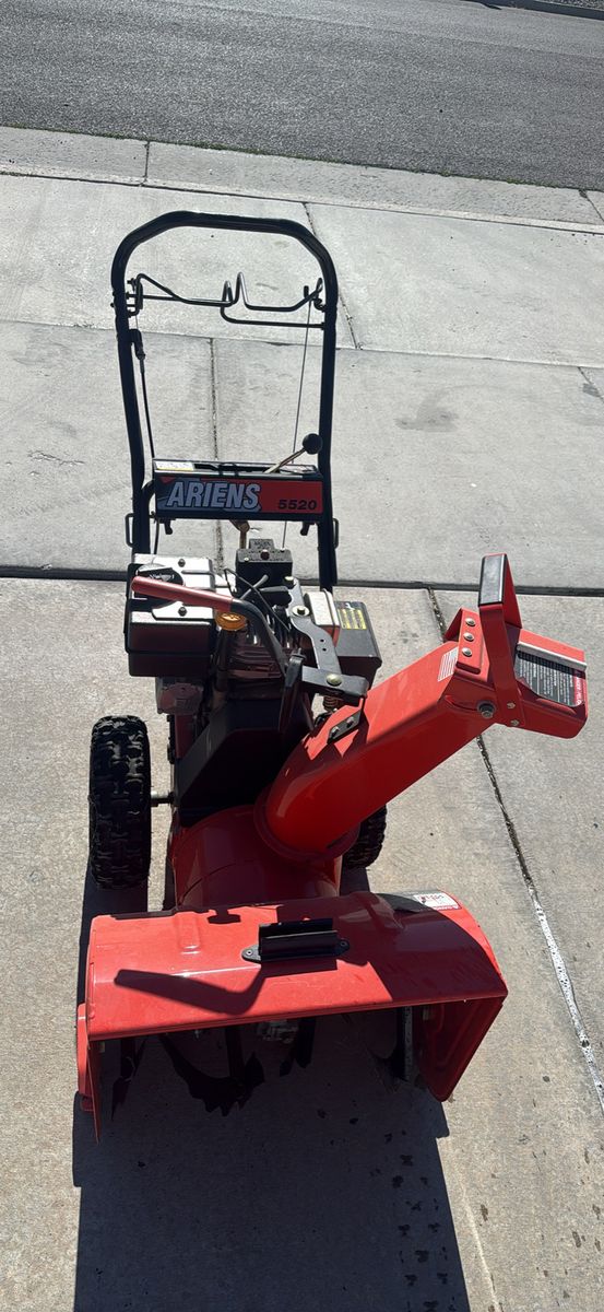 Ariens 5520 snowblower
